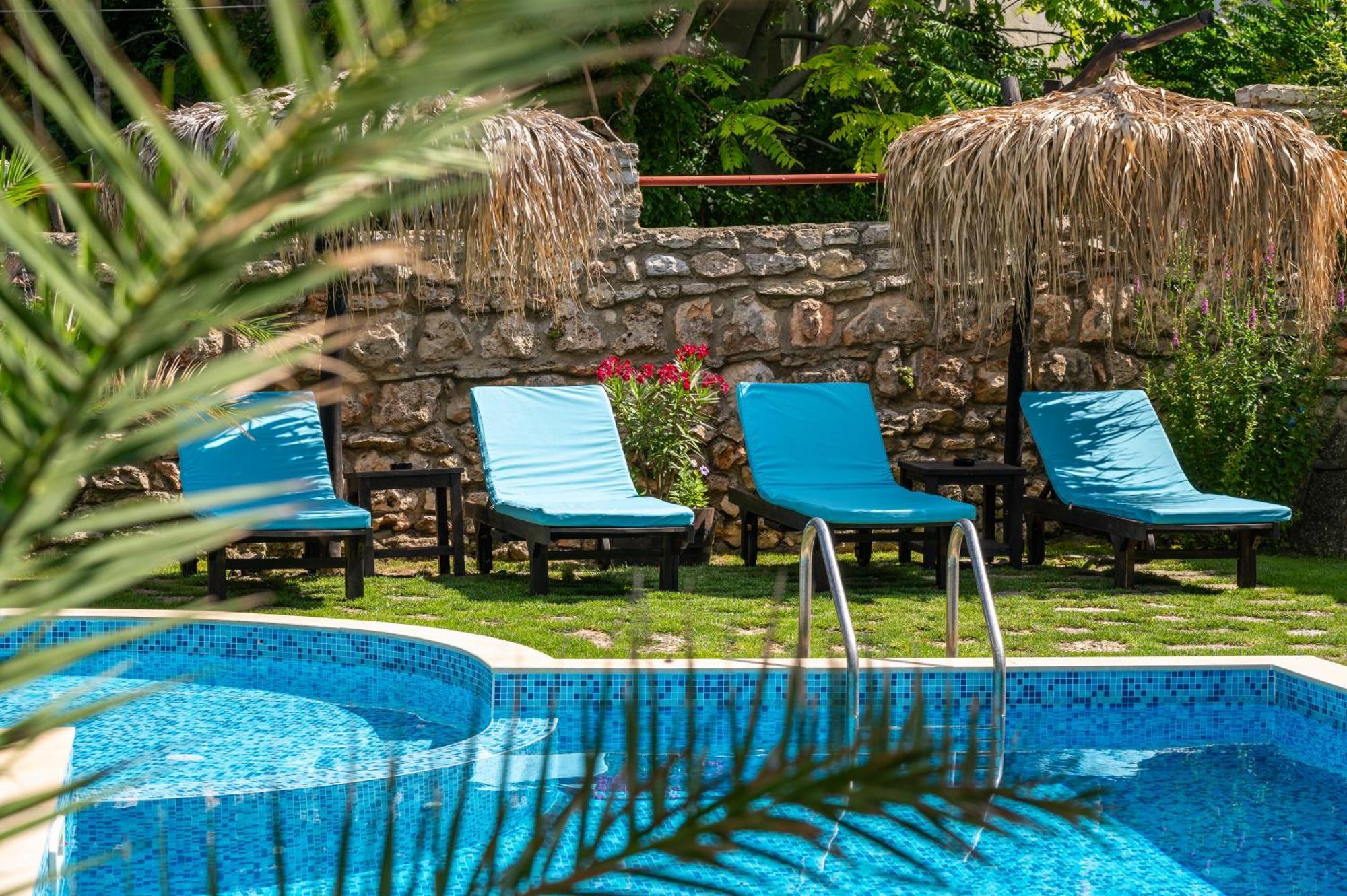 Villa Komitata-Pool And Jacuzzi Balchik Exterior photo